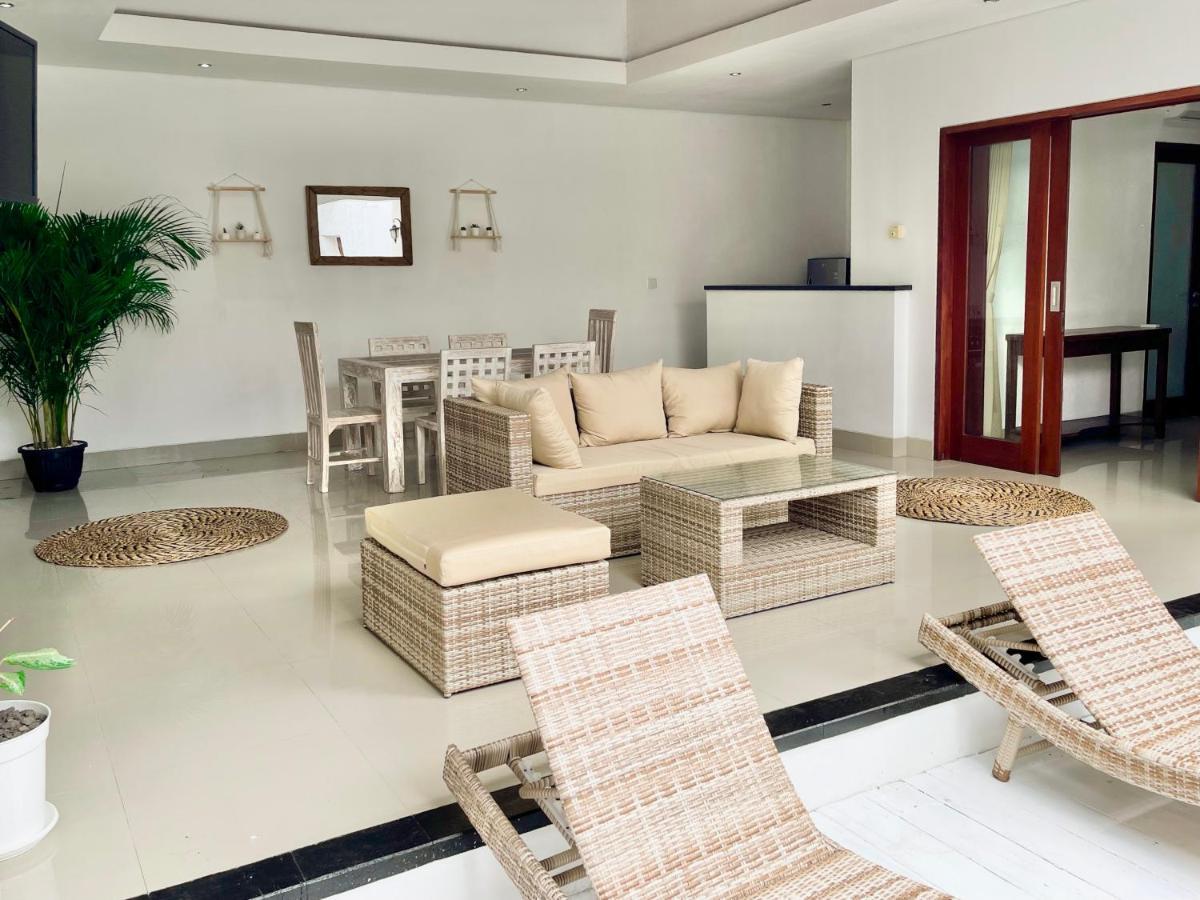Villa Angel 2 - Canggu Shortcut, Staff Included Екстериор снимка